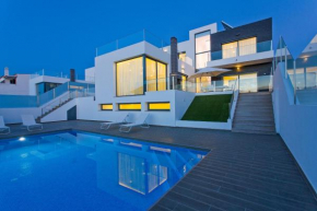 Exclusive Ultra-Stylish Villa, close to Vilamoura